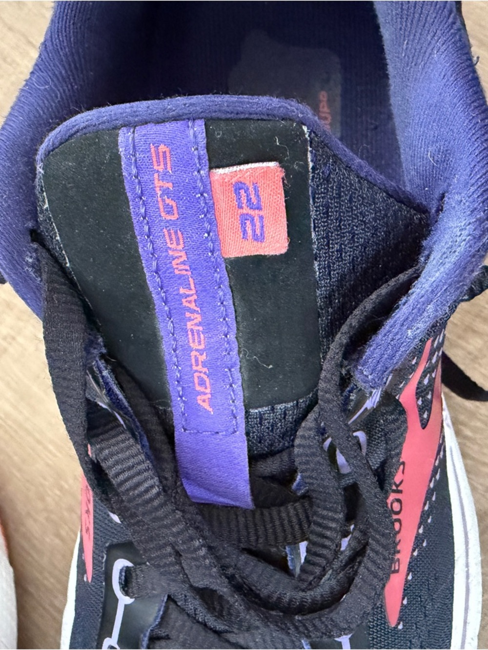 Brooks Adrenaline GTS 22 Women 9.5 Running Shoes Blue Purple Walking Gym Sneaker - Picture 9 of 14